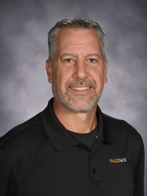 Image of Eric Schneider